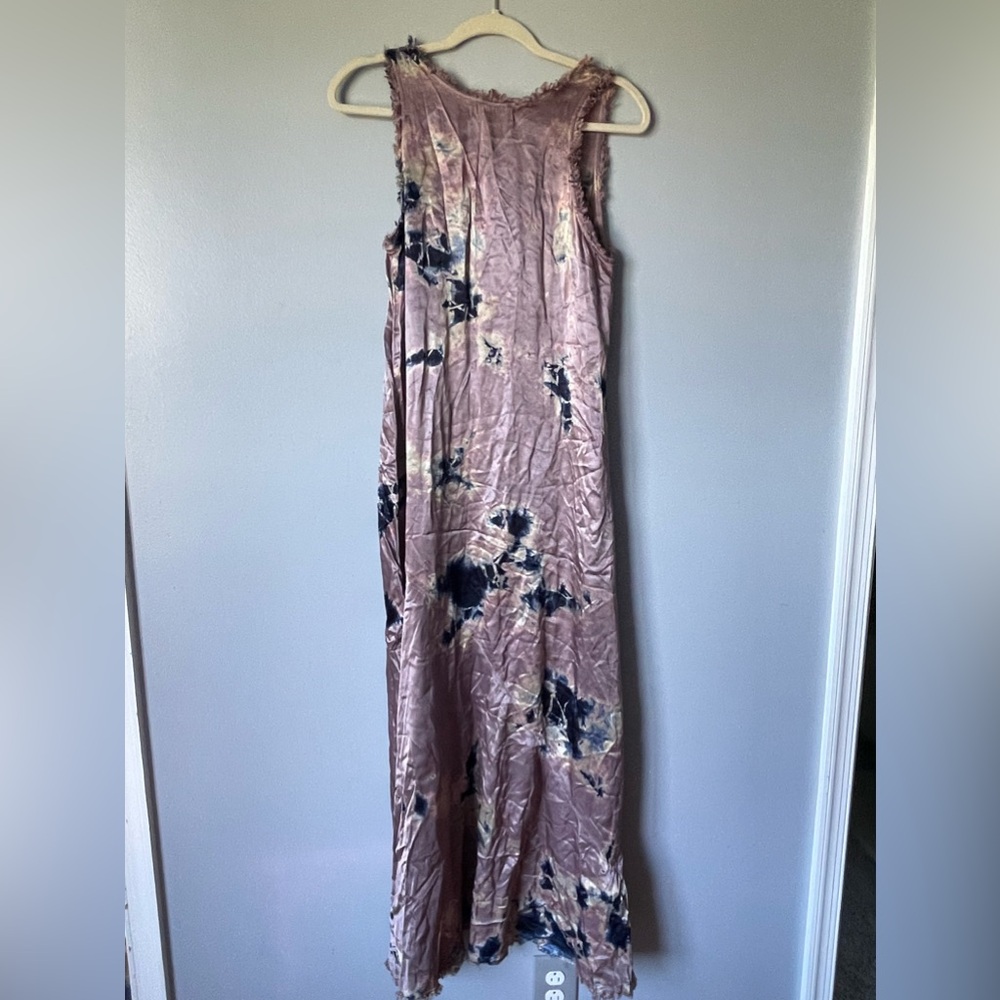 Moon & sky silky maxi tie dye effect slight v neck fringe dress xs